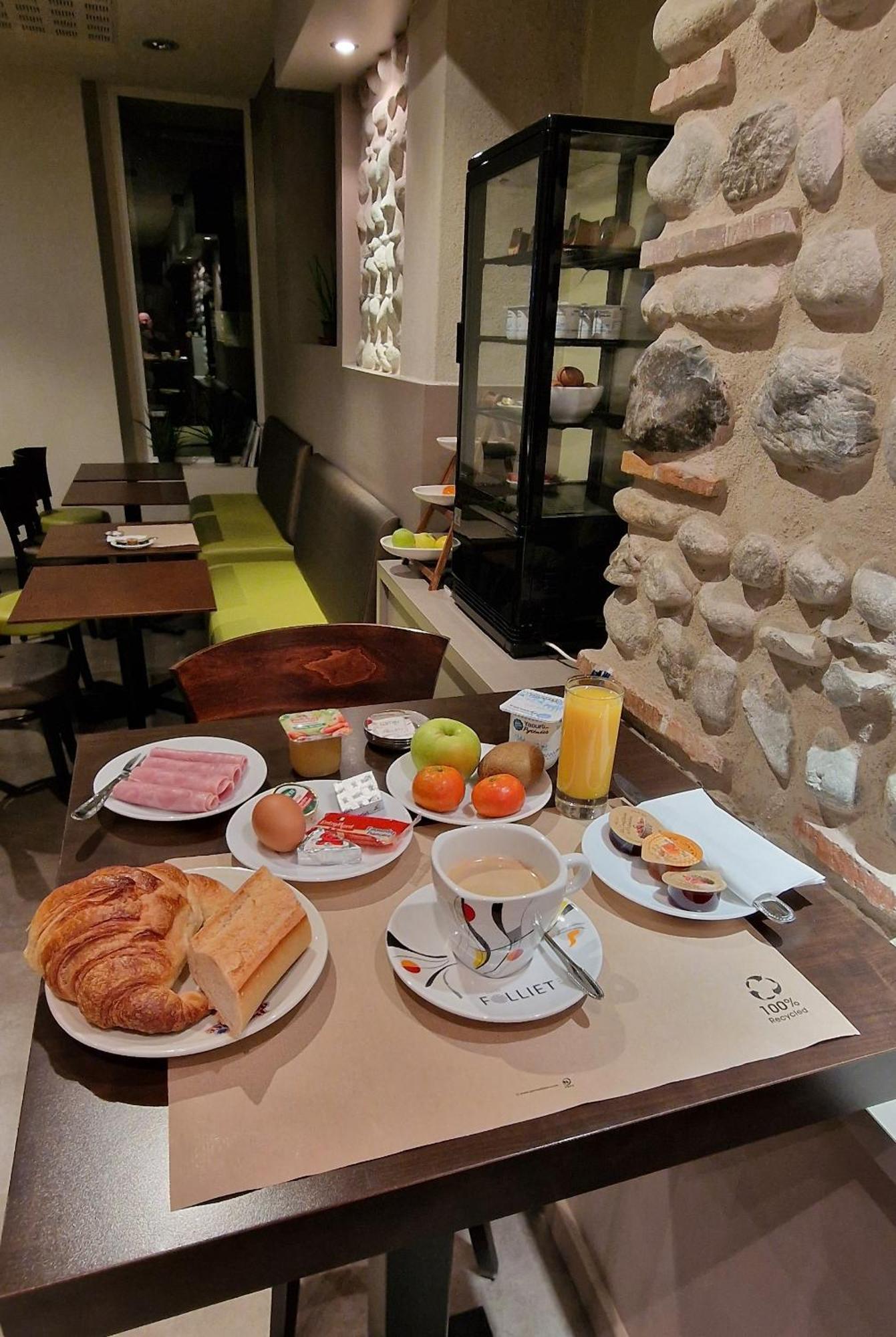 马恩城市酒店 塔布 外观 照片